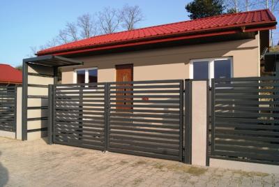 Modernt staketstolpe